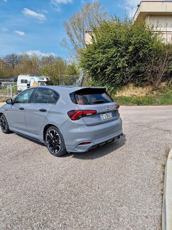 Usata Fiat Tipo Sport 120 CV (88 kW) 2020 Grigio Berlina