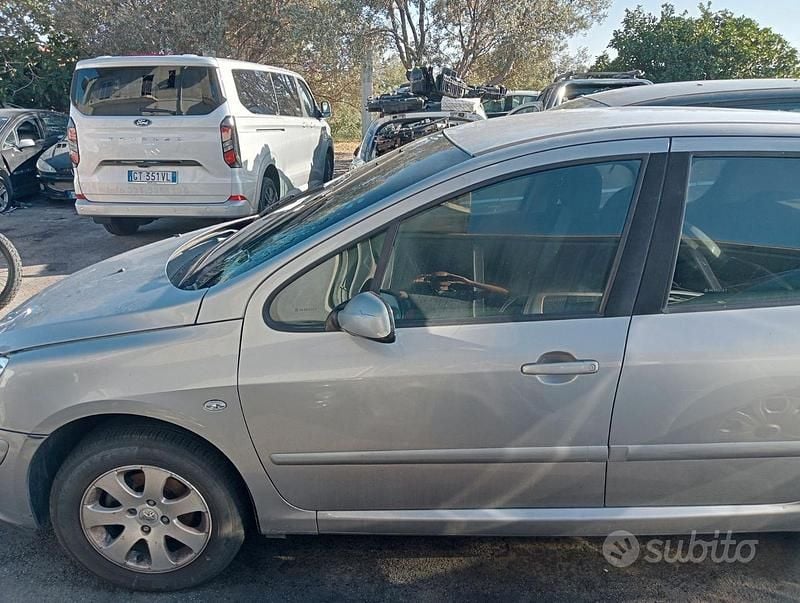 Usata Peugeot 307 90 CV (66 kW) 2005 Berlina