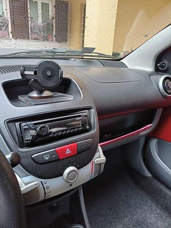 Usata Peugeot 107 68 CV (50 kW) 2007 Utilitaria