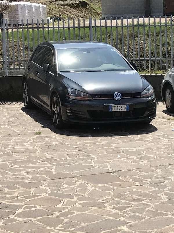 Usata VW Golf VII GTI 230 CV (169 kW) 2016 Grigio Berlina