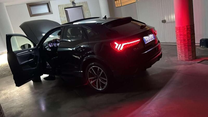 Usata Audi Q3 Sportback Comfort 150 CV (110 kW) 2020 Nero SUV