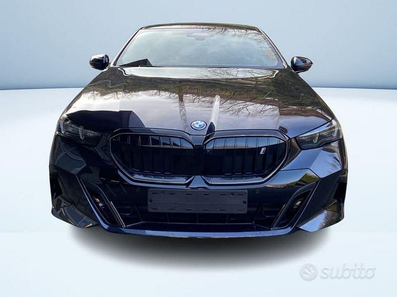 Usata BMW i5 Comfort Edition 250 kW (340 CV) 2023 Nero Berlina