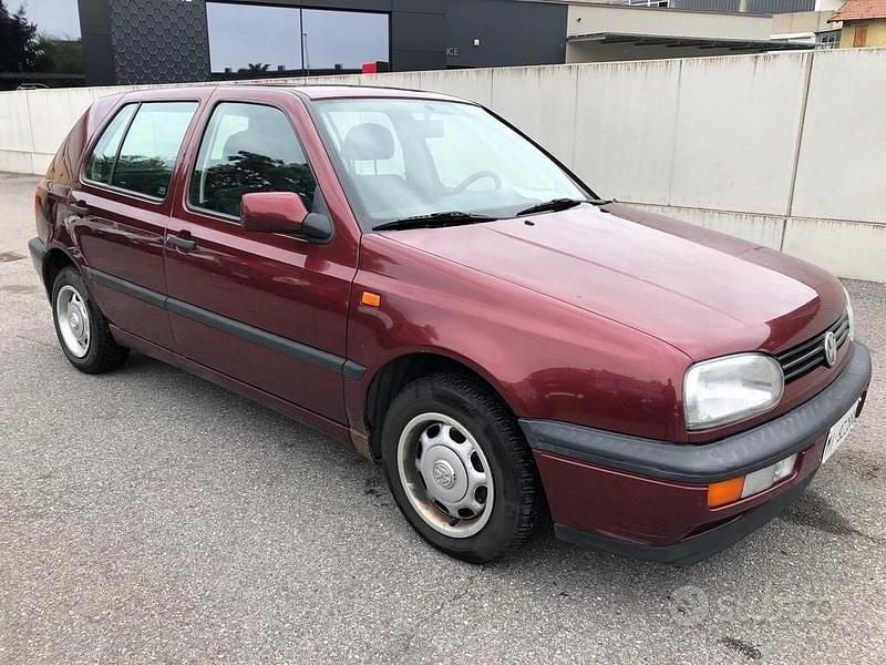 Usata VW Golf III 54 CV (39 kW) 1993 Rosso Berlina