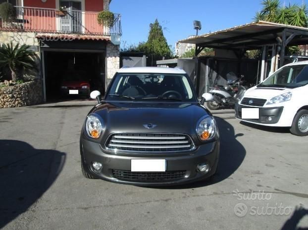 Verde Usata 2011 Mini Cooper Countryman SUV | 7499 € (Buon prezzo) - Immagine 1/4