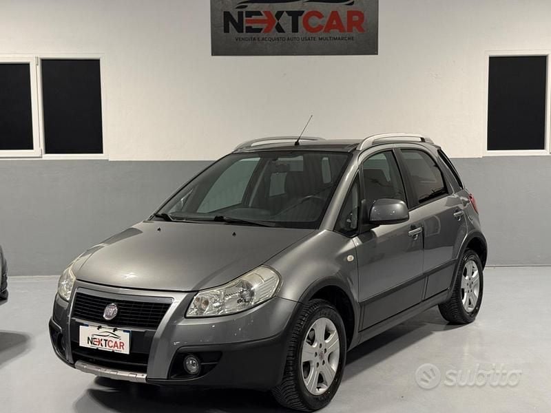Usata Fiat Sedici Dynamic 107 CV (78 kW) 2008 Grigio SUV