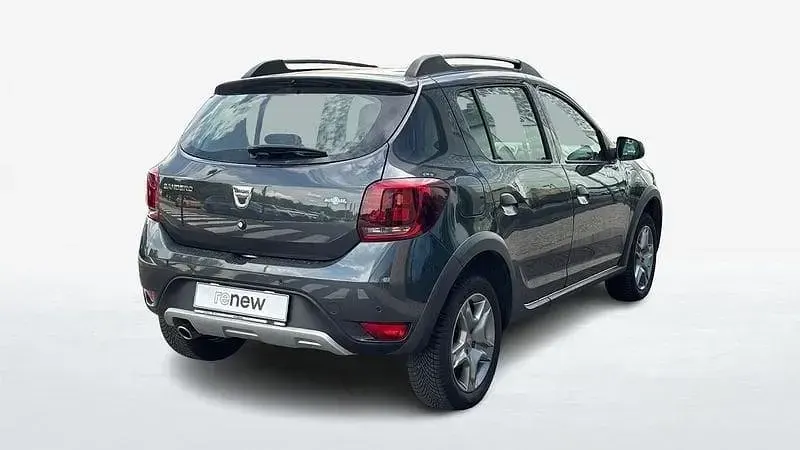 Usata Dacia Sandero Comfort 101 CV (74 kW) 2020 Grigio scuro Berlina