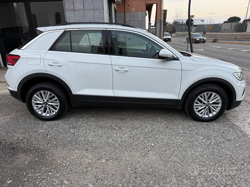Usata VW T-Roc Style 150 CV (110 kW) 2023 Bianco SUV