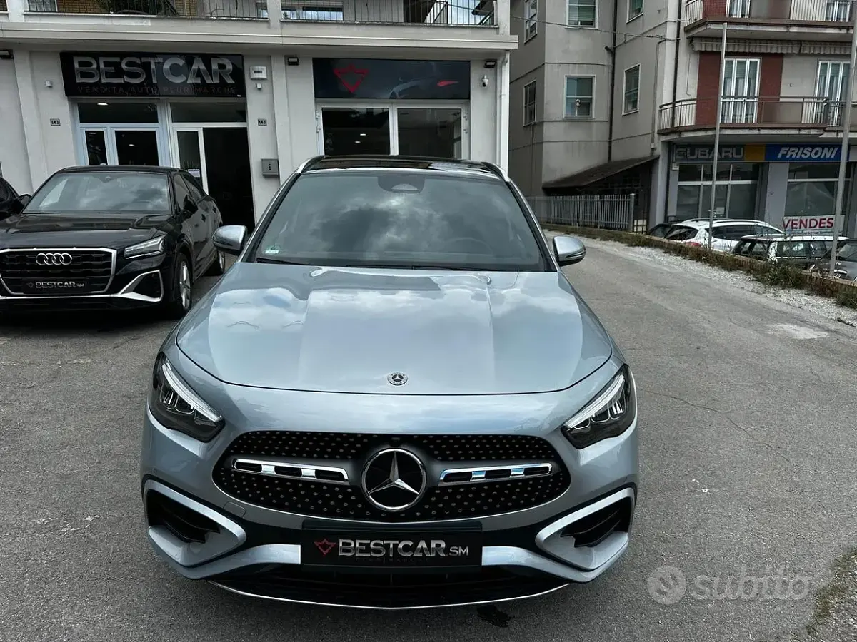 Usata Mercedes GLA200 AMG Line Premium 150 CV (110 kW) 2025 Grigio SUV
