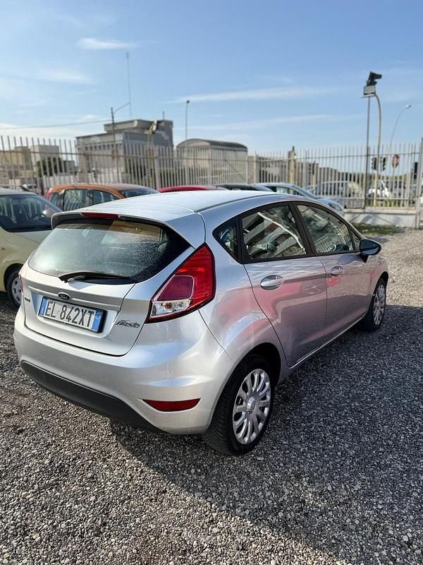 Occasion Ford Fiesta 75 ch (55 kW) 2012 Argent Citadine