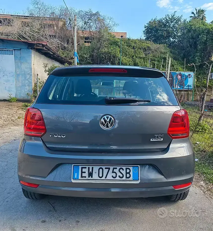 Usata VW Polo 75 CV (55 kW) 2014 Grigio Berlina