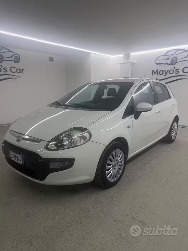 Usata Fiat Punto Evo 69 CV (50 kW) 2011 Bianco Utilitaria