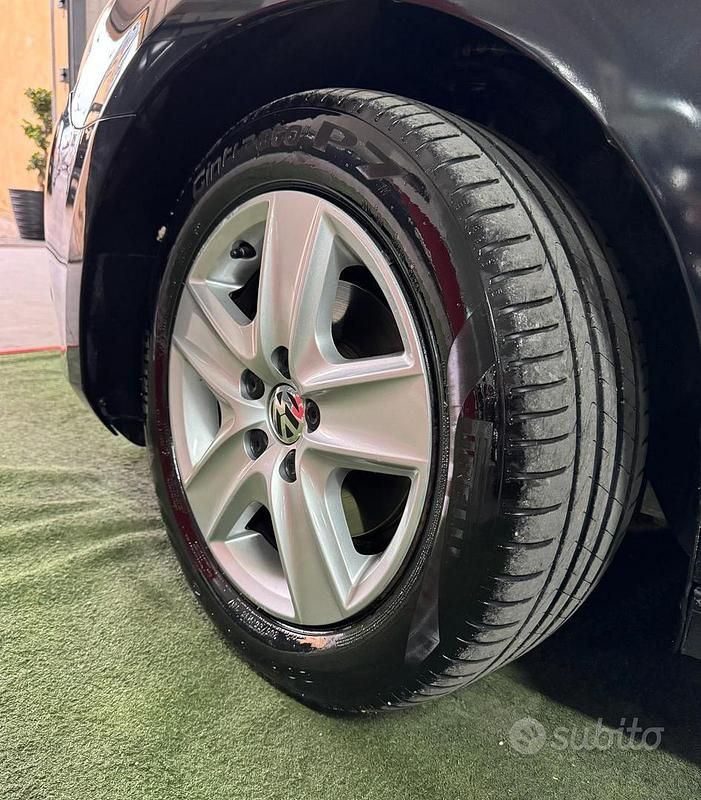 Usata VW Golf VI 122 CV (89 kW) 2009 Nero Utilitaria