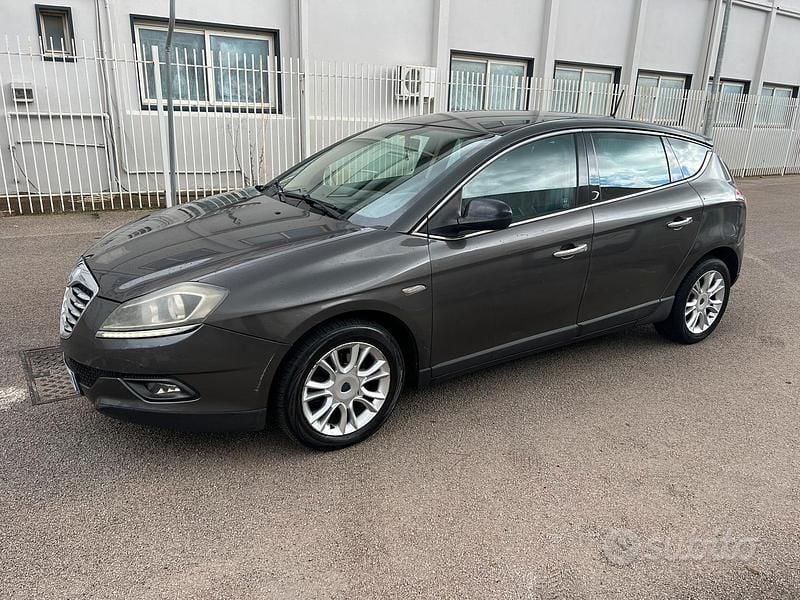Grigio Usata 2012 Lancia Delta Due volumi | 1999 € (Super prezzo) - Immagine 1/4