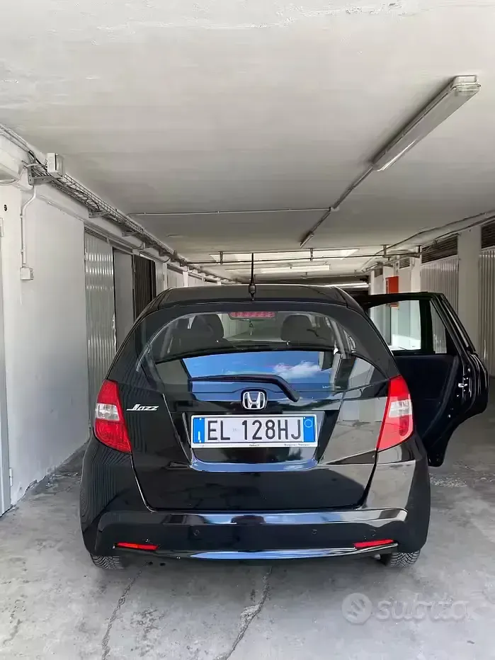 Usata Honda Jazz Comfort 99 CV (72 kW) 2012 Nero Utilitaria