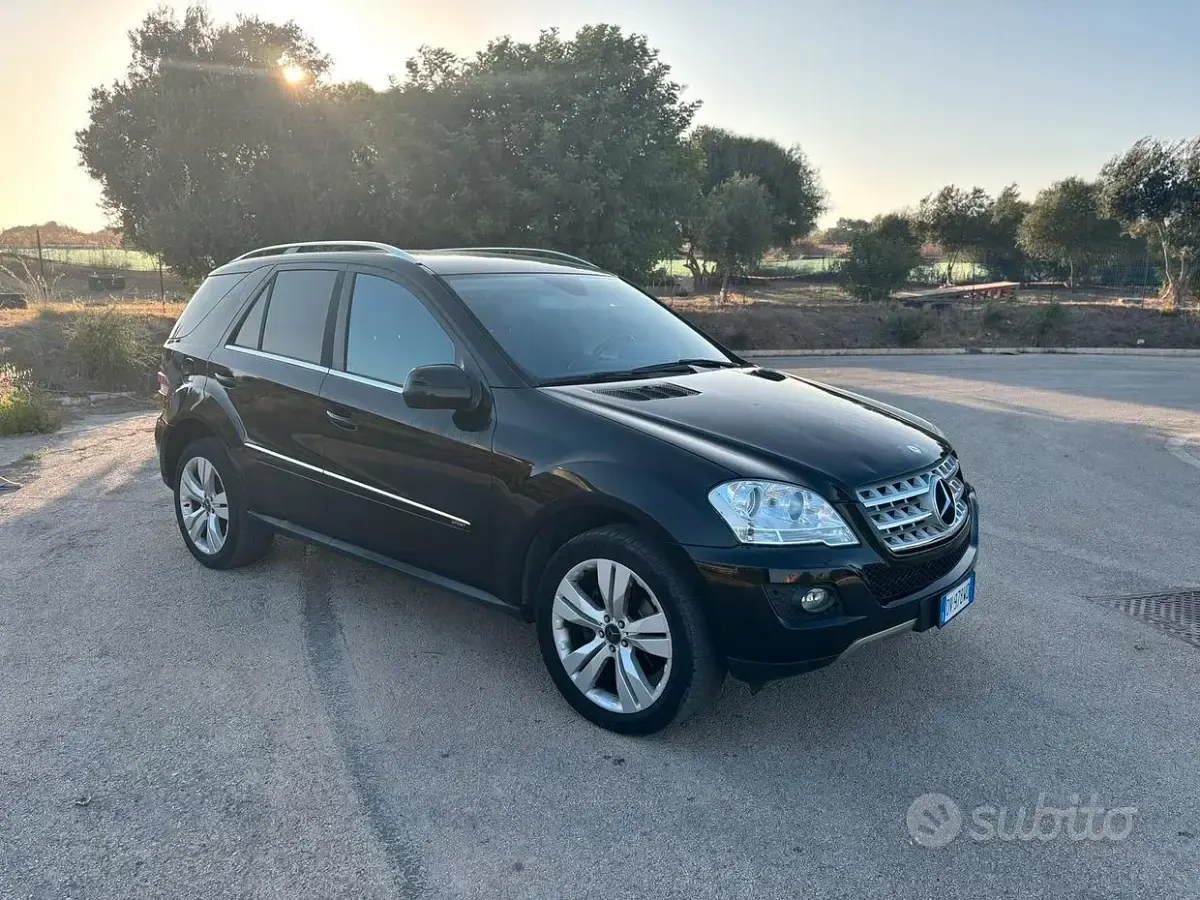 Usata Mercedes ML280 190 CV (139 kW) 2009 Nero SUV