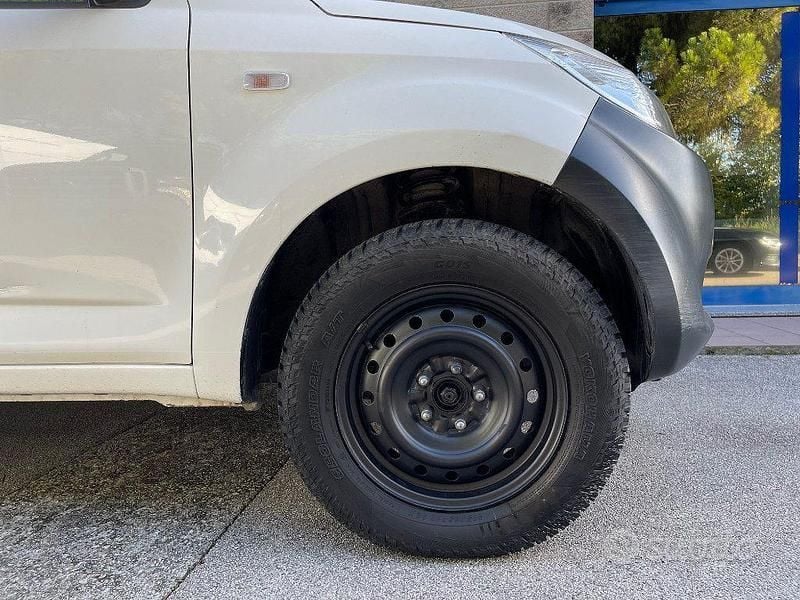 Usata Daihatsu Terios 86 CV (63 kW) 2006 Bianco SUV