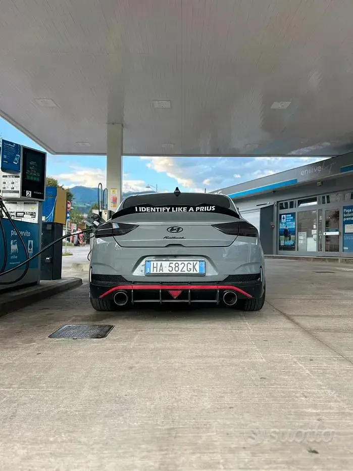 Usata Hyundai i30 275 CV (202 kW) 2025 Grigio Berlina
