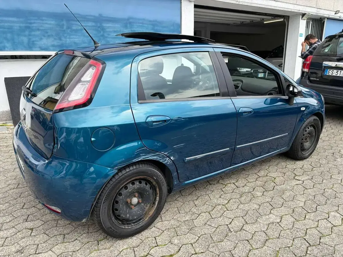 Usata Fiat Punto 84 CV (61 kW) 2012 Other Utilitaria