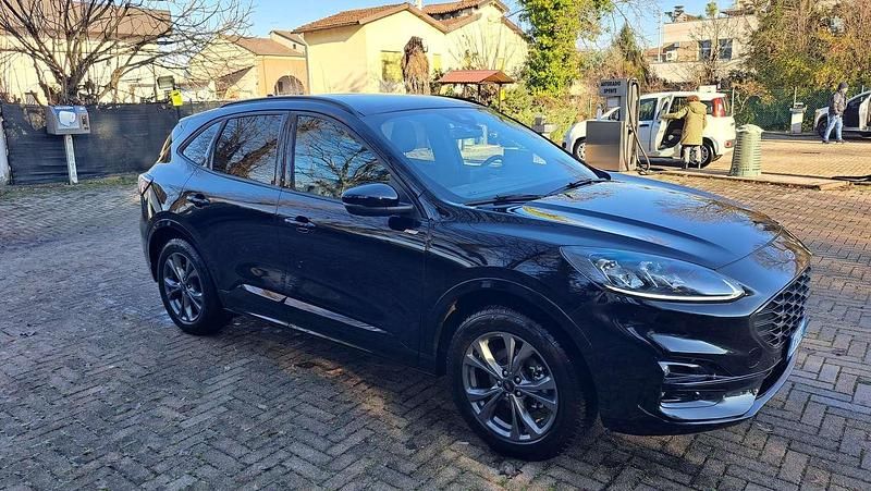 Usata Ford Kuga ST-Line X 152 CV (111 kW) 2023 Nero SUV