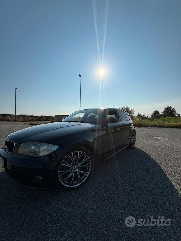 Usata BMW 118 Efficient Dynamics 143 CV (105 kW) 2007 Blu Utilitaria