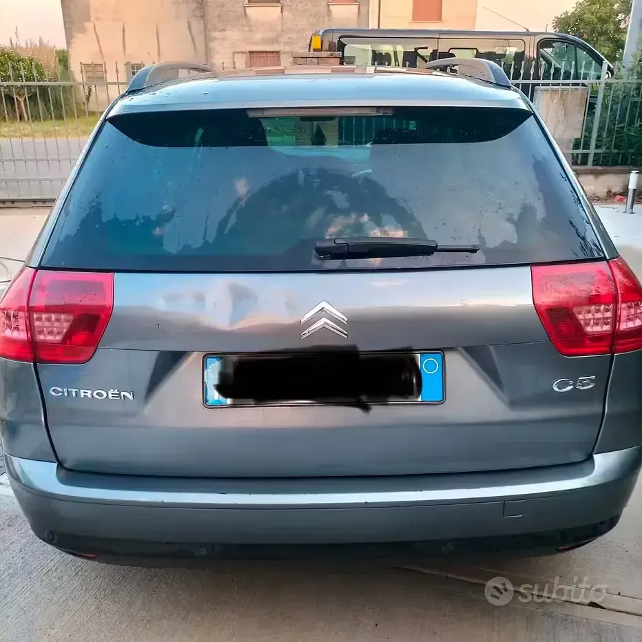 Usata Citroën C5 140 CV (102 kW) 2010 Grigio Station wagon