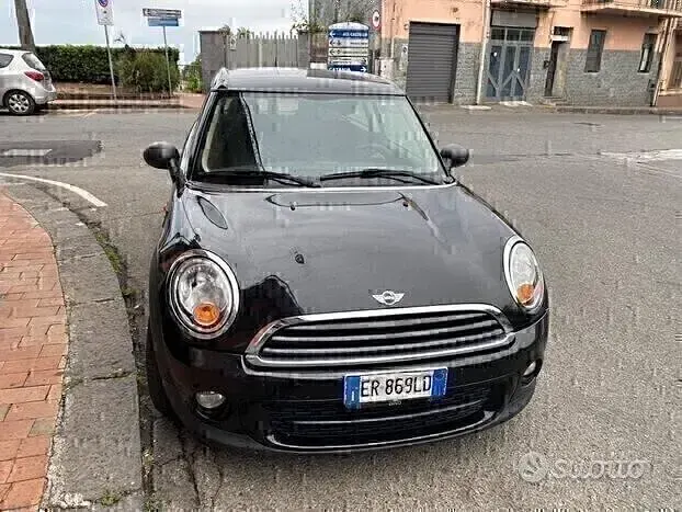 Usata Mini Cooper D 90 CV (66 kW) 2013 Nero Utilitaria