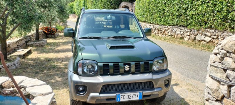 Usata Suzuki Jimny 97 CV (71 kW) 2016 Verde SUV