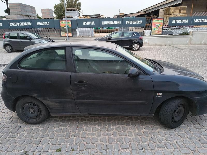 Usata Seat Ibiza 70 CV (51 kW) 2008 Berlina