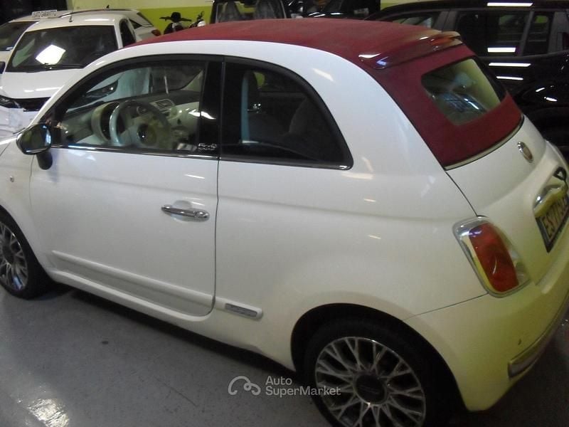 Usata Fiat 500 Lounge 69 CV (50 kW) 2012 Bianco Cabrio