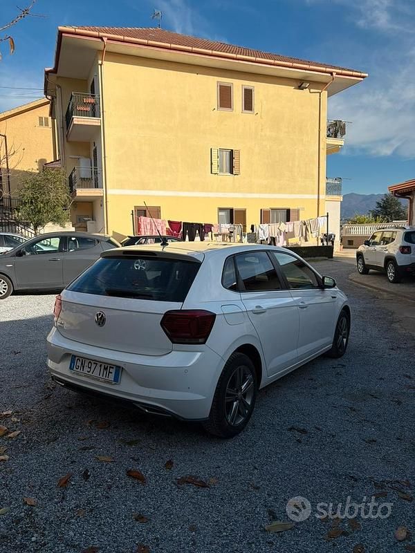 Usata VW Polo R-line 90 CV (66 kW) 2018 Bianco Berlina