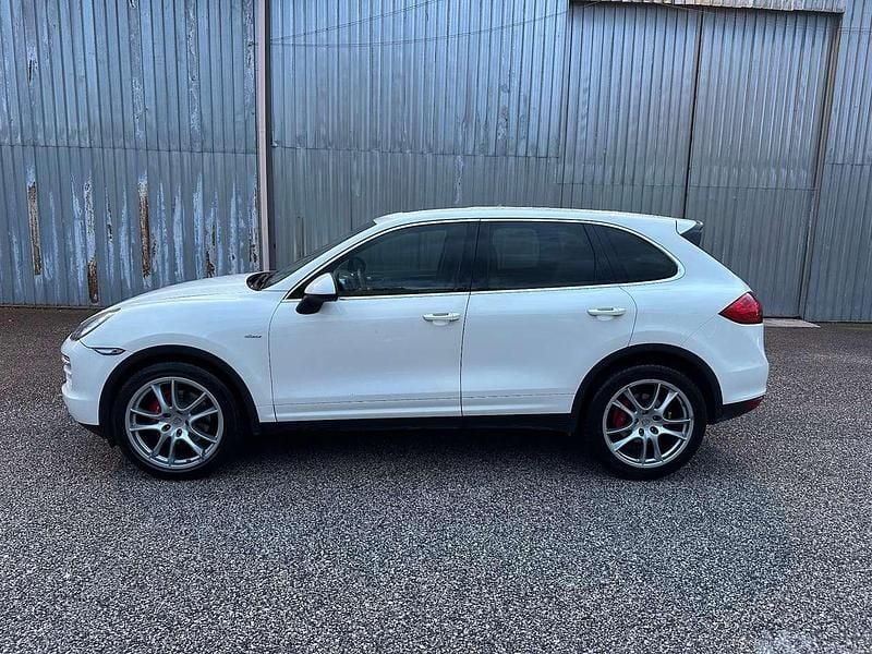Usata Porsche Cayenne 240 CV (176 kW) 2011 Bianco SUV