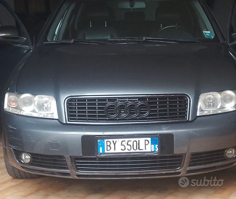 Usata Audi A4 130 CV (95 kW) 2002 Grigio Station wagon