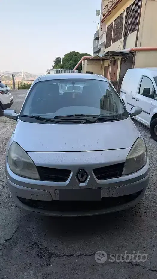 Usata Renault Scénic II 106 CV (77 kW) 2007 Monovolume