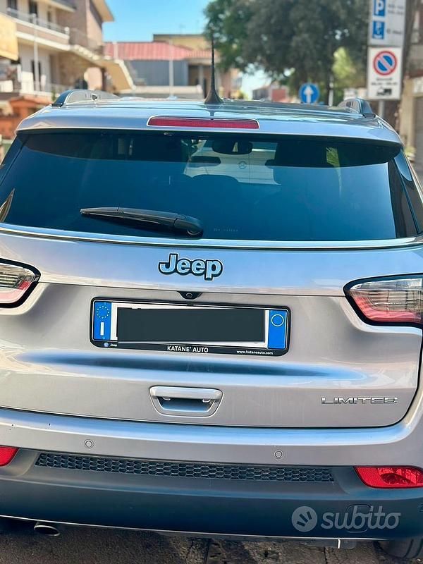 Usata Jeep Compass Limited 120 CV (88 kW) 2019 Grigio SUV