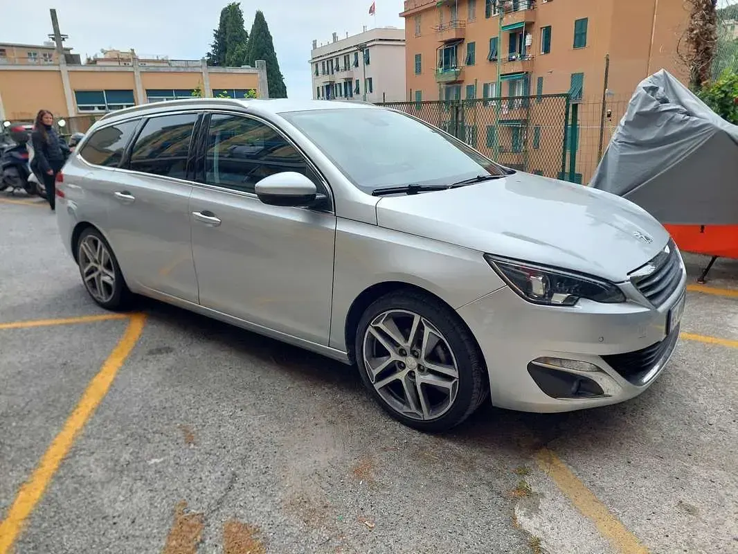 Usata Peugeot 308 SW GT-line 120 CV (88 kW) 2017 Station wagon