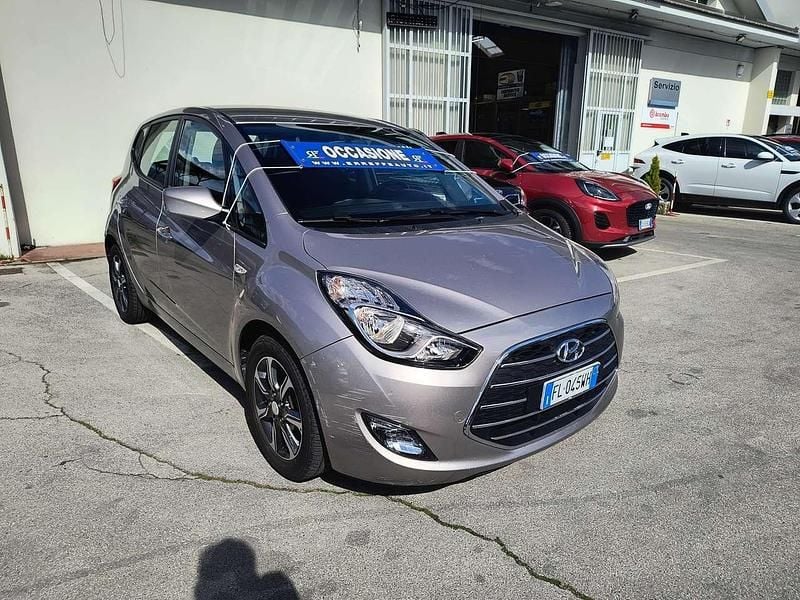 Usata Hyundai ix20 90 CV (66 kW) 2018 Grigio Utilitaria