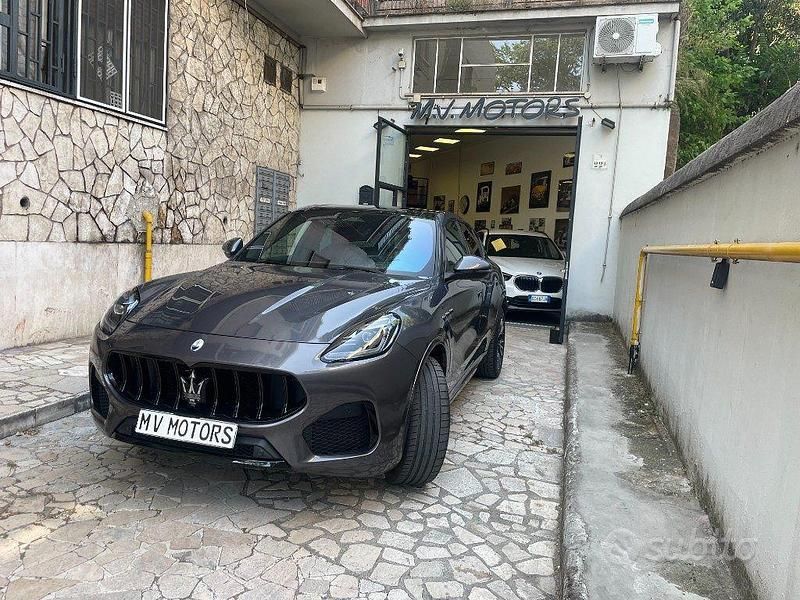 Usata Maserati Grecale 330 CV (242 kW) 2022 Grigio SUV
