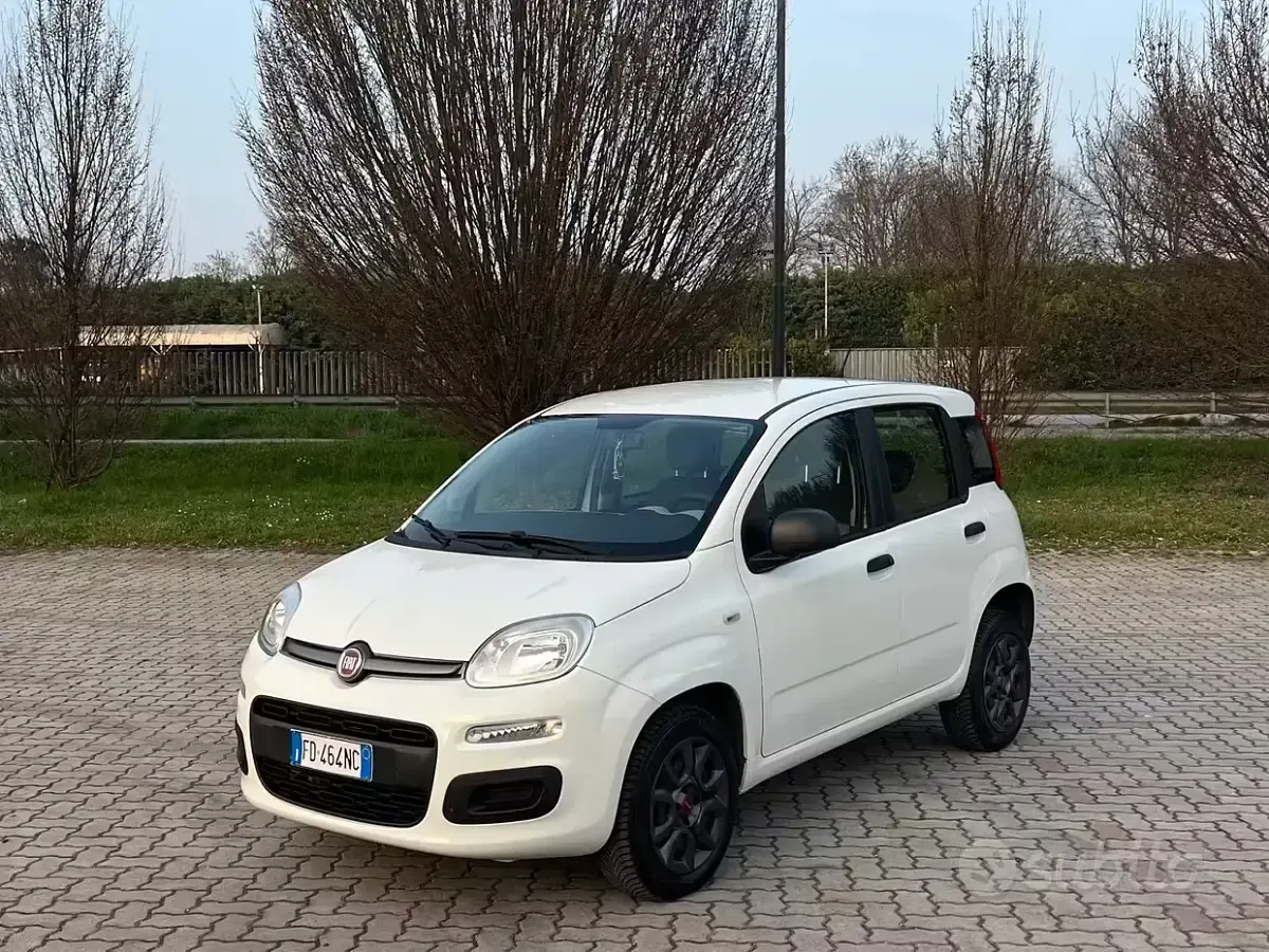 Usata Fiat Panda Easy 85 CV (62 kW) 2016 Utilitaria
