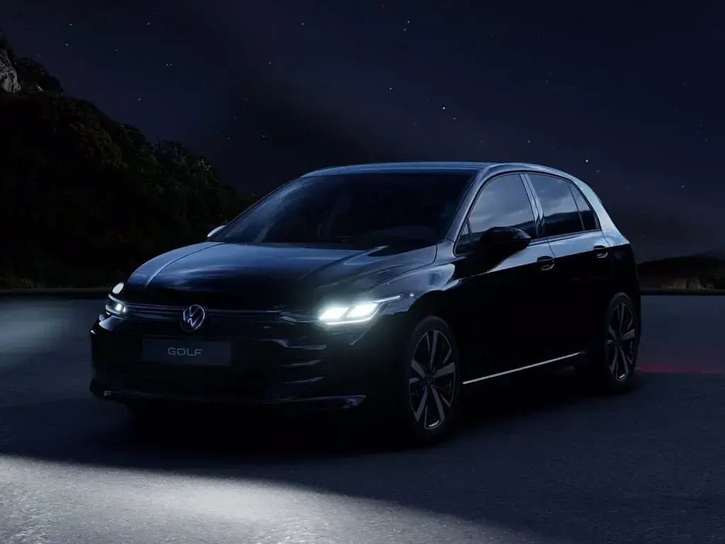 Nuova VW Golf VIII Edition 116 CV (85 kW) 2026 Grenadill black metallizzato Berlina
