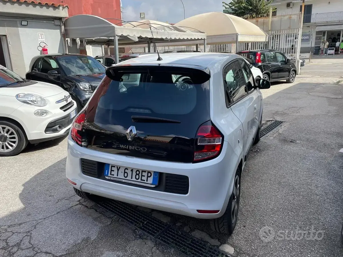 Usata Renault Twingo Life 69 CV (50 kW) 2015 Bianco Utilitaria