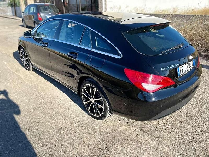 Usata Mercedes CLA200 Shooting Brake Executive 136 CV (100 kW) 2016 Station wagon