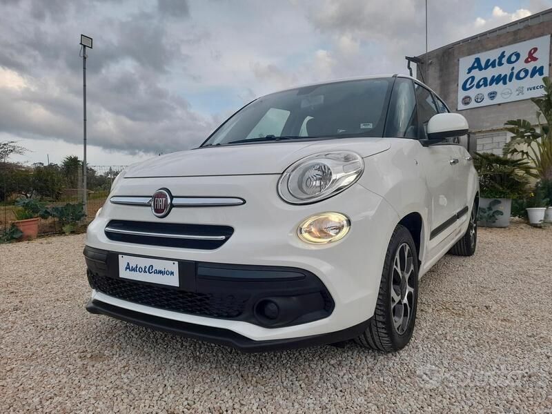 Usata Fiat 500L Living 120 CV (88 kW) 2017 Bianco Monovolume