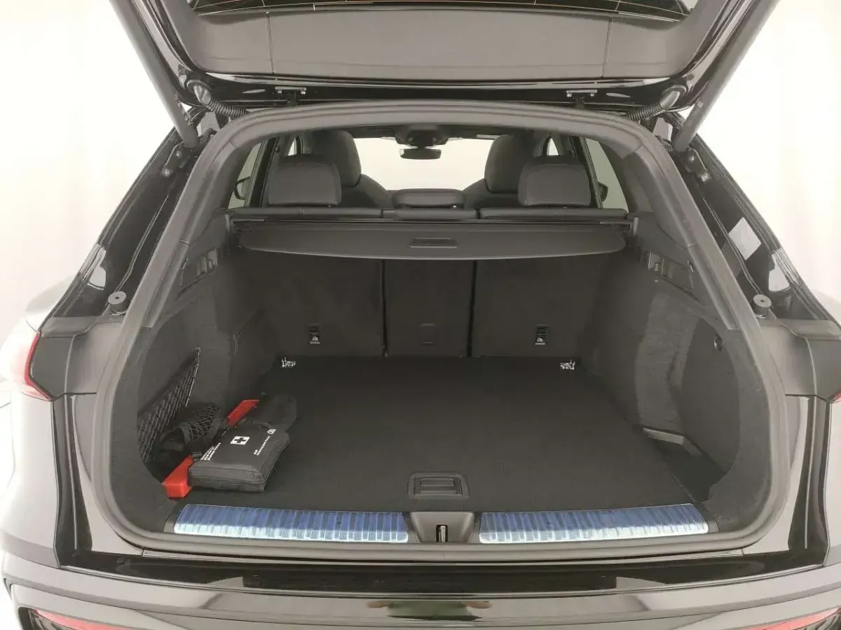 Nuova Audi Q5 S-Line 204 CV (150 kW) 2026 Nero SUV