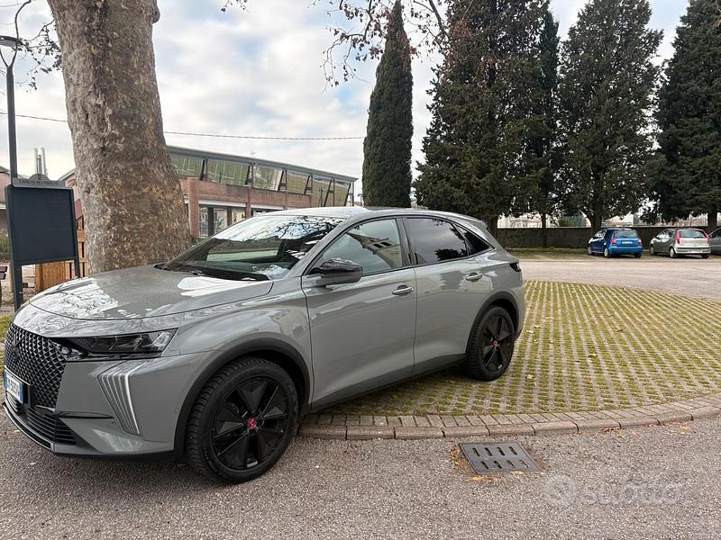 Usata DS Automobiles DS7 Crossback Performance 131 CV (96 kW) 2023 Grigio SUV