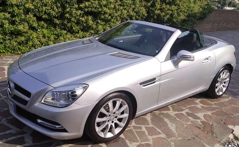 Usata Mercedes SLK200 184 CV (135 kW) 2011 Cabrio