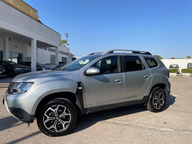 Begagnad Dacia Duster Prestige 101 HK (74 kW) 2021 Grå SUV