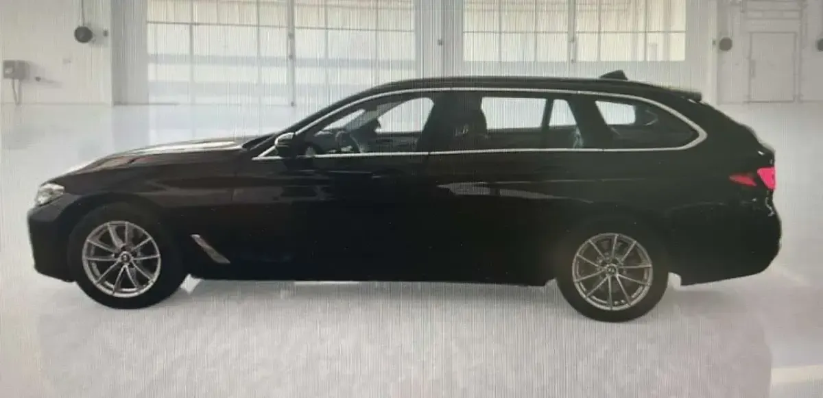 Usata BMW 520 150 CV (110 kW) 2023 Nero Station wagon