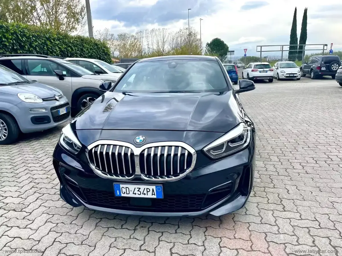 Usata BMW 116 M Sport 116 CV (85 kW) 2021 Nero Utilitaria