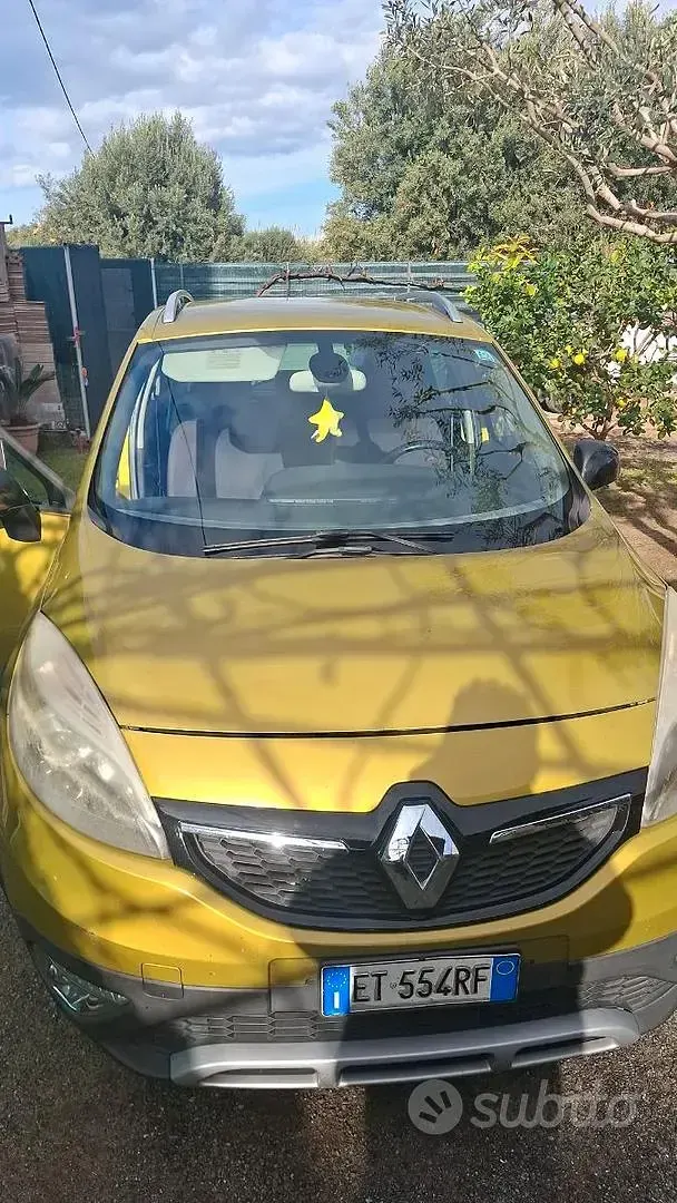 Usata Renault Scénic III XMOD 110 CV (80 kW) 2014 Giallo