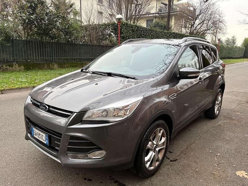 Grigio Usata 2014 Ford Kuga Business Edition SUV | 8900 € (Ottimo prezzo) - Immagine 1/4